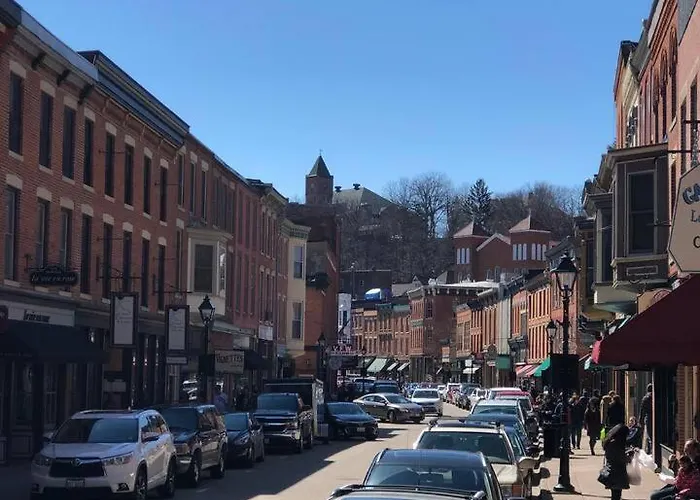 Victory #2 On Main St W/reserved Parking Galena