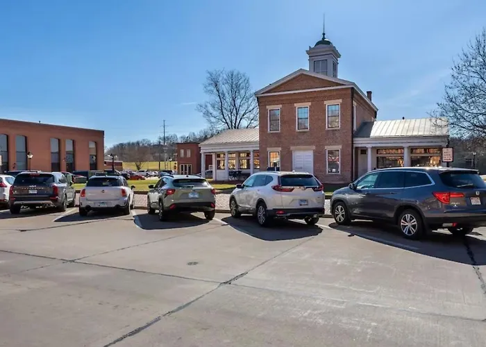 Victory #2 On Main St W/reserved Parking Apartment Galena